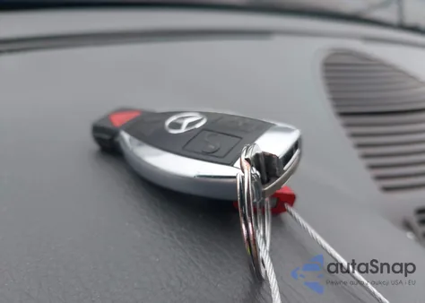 2003 Mercedes-Benz E 500 z USA, uszkodzony, nr VIN WDBUF70JX3A173328